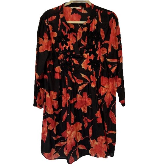 Soft Surroundings Floral‎ Hibiscus Black Embroidered Pintuck Tunic Top L Light - Picture 2 of 9